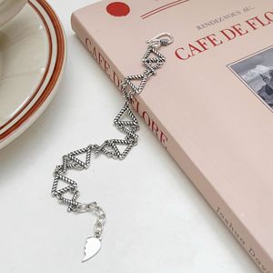 Pulsera triangular de plata de ley S925 para mujer, diseño geométrico, joyería de uso diario - Product Image 2