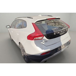 Venta al por Mayor de <span class=keywords><strong>VOLVO</strong></span> V40 de Segunda Mano, Caja de Cambios Automática, Volante a la Izquierda, Asientos de Cuero, Cámara Trasera, Interior Oscuro, Autos Baratos Disponibles - Product Image 4