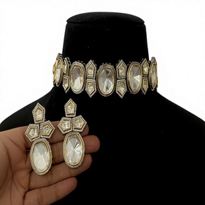 Atractivo Conjunto de Collar Gargantilla Geométrico Chapado en Oro con Cristales y Pendientes, Joyería de Fiesta para Mujer, Pieza de Lujo - Product Image 2