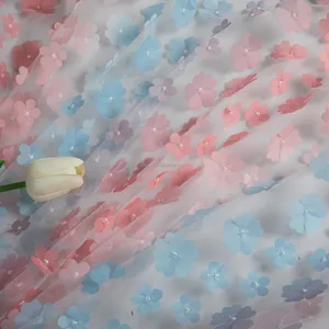 100% Polyester tül jakarlı örme çiçek nakış tül kumaş kaliteli dantel düğün kumaş