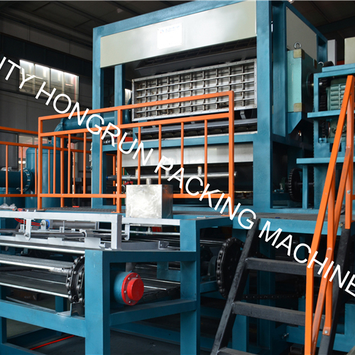 Machine à fabriquer les assiettes en papier