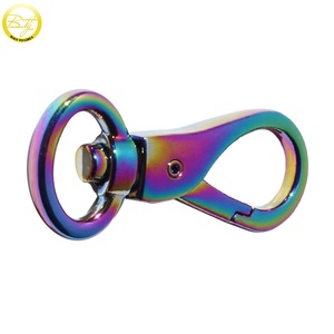 Piccolo accessorio per bagaglio di sicurezza con gancio in metallo elastico e clip a scatto a molla fermaglio in metallo arcobaleno lega resistente per borse cordini - Product Image 3