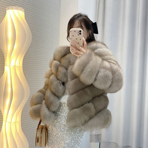 Vente en gros <span class=keywords><strong>pas</strong></span> <span class=keywords><strong>cher</strong></span> Prix bas Manteaux courts personnalisés en fourrure de renard Vestes d'hiver Manteau en fourrure de renard véritable - Product Image 2