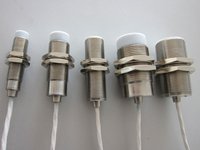Saklar sensor jarak magnetik, Biduk logam dc 12vdc 24vdc npn pergeseran m12