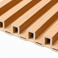 Panneau mural intérieur WPC 150*20mm en composite bois-plastique, très demandé, pour la décoration intérieure de maisons et d'hôtels