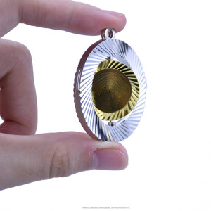 Fabricant personnalisé 3D émail bling <span class=keywords><strong>pop</strong></span> bord taillé en diamant <span class=keywords><strong>marvel</strong></span> sublimation led blanc tournant en métal <span class=keywords><strong>porte</strong></span>-clés - Product Image 2