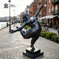 Famosa Escultura Moderna de Mujer Gorda Bailando en Bronce Negro para Arte Público Urbano