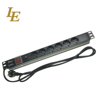 Regleta de alimentación de 19 pulgadas para rack, PDU de aleación de aluminio con 6 enchufes Schuko universales, interruptor, protección contra sobretensiones y sobrecarga