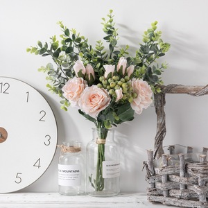 Produttore in rosa eucalipto fiore artificiale decorazione per la casa matrimonio a mano che tiene la parete del fiore di san valentino - Product Image 2