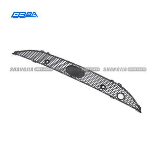 Grille inférieure de pare-chocs avant noire neuve de marque Original Fit pour Aston Martin DBX MY83-8156-BA - Product Image 3