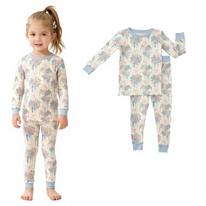 Qingli OEM Fábrica Personalizada SIN Tarifa Conjunto de <span class=keywords><strong>2</strong></span> Piezas Cómodo de Manga Larga con Estampado Temático de <span class=keywords><strong>Amor</strong></span> para Niñas de Otoño - Product Image 1
