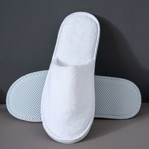 OEM 맞춤형 로고 도매 산호 벨벳 호텔 슬리퍼 공급 낮은 MOQ 일회용 스파 슬리퍼 호텔 슬리퍼 - Product Image 1