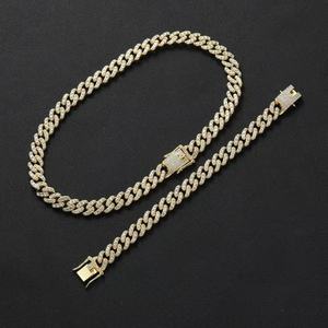 Cadena Cubana de Plata de Lujo de 8mm con Diamantes Engastados, Estilo Urbano, Alta Demanda, Disponible para Ocasiones Especiales, Precio de Exportación - Product Image 1