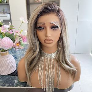 Peluca de Cabello Sintético Corto con Ondas en Capas y Línea de Cabello Natural, Resistente al Calor, con Encaje 13x4, para Uso Diario y Fiestas - Product Image 3