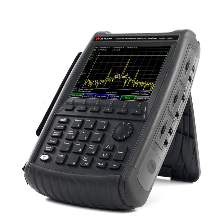 Keysight / Agilent N9937A 18 GHz Portable FieldFox Handheld Microwave Spectrum Analyzer 