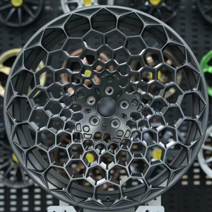 Cerchi in Lega Forgiati Rolls-Royce Cullinan per Serie 8 Nuovo Design a Nido d'Ape Mercedes-Polar Krypton PCD 98mm Cromati - Product Image 5