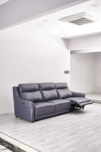 Sofá Reclinable Eléctrico de Cuero Genuino Moderno con Funciones de Masaje y Extensibles, Tres Asientos, Control Remoto - Product Image 4