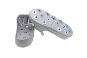 Chaussures à crampons Hongtai Epoxy Floor Cleats SPIKE SHOE avec rayon de braquage court et système de réglage automatique - Product Image 1