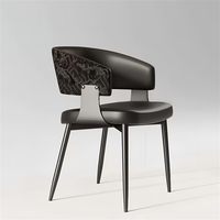Chaise de salle à manger italienne minimaliste en métal et cuir, noire, stable, de luxe, design moderne, avec dossier, sensation haut de gamme, mobilier de maison
