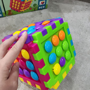 Bloques de cubos entrelazados de gran tamaño con clavijas en forma de hongo, juguete educativo para niños de 4 a 6 años, material PP multicolor - Product Image 3