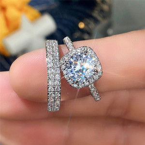 Set di Anelli per Coppie con Zirconi Incastonati, Gioielli Scintillanti per Matrimonio e Moda Femminile - Product Image 6