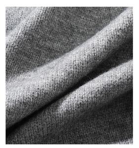 เสื้อสเวตเตอร์ลายทางแบบมีเท็กซ์เจอร์สำหรับผู้ชาย สไตล์วินเทจทรงหลวม ใส่สบาย ระบายอากาศได้ดี เหมาะสำหรับฤดูหนาว ผ้าถักหนา ลายสั่งทำได้ - Product Image 2