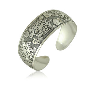 Nuovo Bracciale Largo in Argento Intagliato Stile Boho Vintage, Gioiello Etnico Bohémien con Charm di Tartaruga, Drago ed <span class=keywords><strong>Elefante</strong></span>, Bracciale Aperto per Donne - Product Image 5