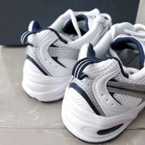 Chaussures de course légères et tendance à prix de gros, chaussures de sport respirantes et confortables, chaussures de marque de luxe - Product Image 3