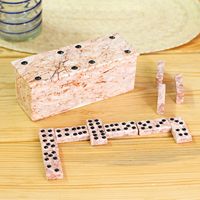 Jeu de dominos en marbre rose fait à la main pièces d'échecs du Mexique pour joueurs habiles boîte 6.5in H X 2.4in W X 2.7in D dés