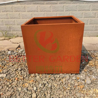 Kotak Pot logam baja Corten besar kustom seri metalik Pot bunga dan vas taman untuk penggunaan rumah