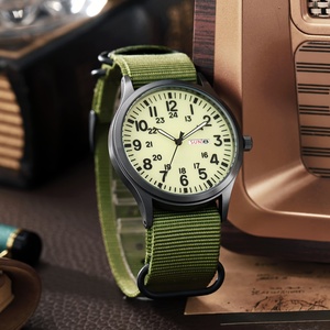 Montre de sport pour homme avec mouvement à quartz analogique, boîtier rond, bracelet en nylon vert, marquages 24 heures - Product Image 4