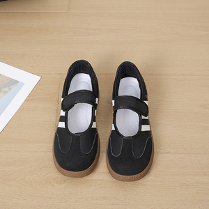 Chaussures plates pour femmes de style rétro, respirantes et confortables, avec fermeture velcro, chaussures de sport décontractées à rayures classiques - Product Image 3