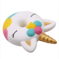 Jouets spongieux personnalisés Forme de beignets de licorne à croissance lente Balle anti-stress en mousse PU Cadeaux promotionnels