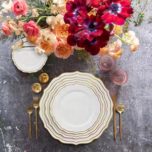 Juego de platos de porcelana de hueso de boda con borde dorado hecho a mano, juego de vajilla blanca, platos de cerámica de forma irregular para eventos, festivales y alquiler - Product Image 4