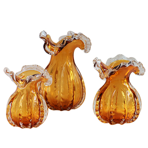 Vase en verre artisanal Art Déco, forme irrégulière, texturé, pour présentation florale, centre de table décoratif pour mariage et décoration intérieure - Product Image 3