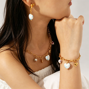 Juego de Joyería de Acero Inoxidable Chapado en Oro de 18K con Collar de Corazón de Cerámica, Pulsera y <span class=keywords><strong>Pendientes</strong></span> Colgantes para Mujer, Antideslustre, para Uso Diario, Regalo para Fiestas - Product Image 2