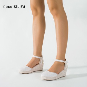 Sandales compensées Coco SILIYA à bout fermé, semelle en paille, fermeture à boucle, chaussures d'été respirantes pour femmes - Product Image 2