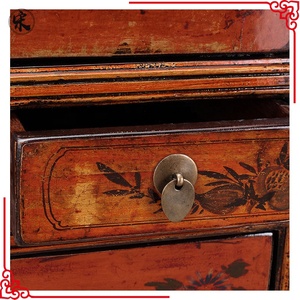 Mueble de Almacenamiento Chino Antiguo Clásico Decorado con Flores Pintadas a Mano - Product Image 4