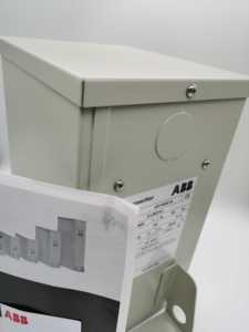 ตัวเก็บประจุแบบ A.B B รุ่น CLMD43/30KAR 400V 50HZ ตัวเก็บประจุชดเชยกำลังไฟฟ้า 450V - Product Image 1