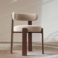 Chaise de salle à manger de luxe rembourrée en bois de frêne blanc, fauteuil rétro design à dossier haut pour maison d'hôtes élégante et salon moderne