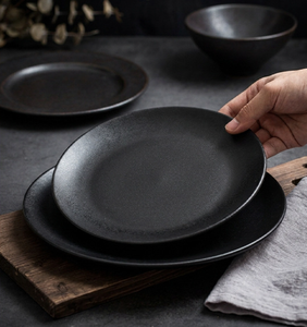 Platos Planos de Cerámica Negra Mate Premium Minimalistas, Platos Hondos para Uso Diario en el Hogar, Vajilla para Servir Comida Occidental - Product Image 6