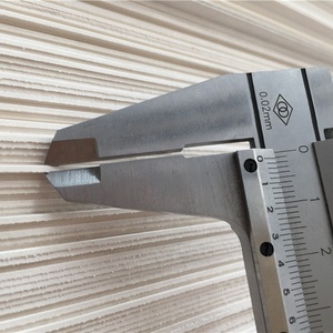 Sdevergreen 4 * 8ft Trắng <span class=keywords><strong>PVC</strong></span> tấm Acrylic 1 mét dày mật độ 0.45 mềm PE Bọt Hội Đồng Quản trị mịn cho quảng cáo in CNC khắc - Product Image 1