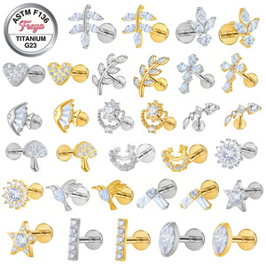 Boucles <span class=keywords><strong>d</strong></span>'oreilles Freya Cross, piercing labret, titane de qualité implant ASTM F136, clous <span class=keywords><strong>d</strong></span>'oreilles à dos plat pour femmes, clous <span class=keywords><strong>d</strong></span>'oreilles pour hélix et tragus - Product Image 1