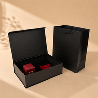 Coffret d'emballage de luxe rigide personnalisé pour bijoux avec couvercle magnétique, insert en velours et sac en papier pour bagues, colliers et bracelets