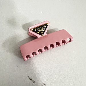 Pince à cheveux en métal de luxe pour femmes - Accessoire de mode pour cheveux en or rose, argent, noir - Product Image 3