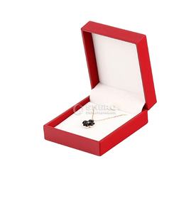 Boîte à bijoux de luxe, emballage, boîte rouge avec poignée pour collier - Product Image 1
