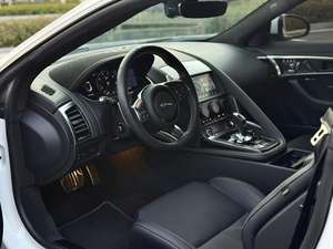 <span class=keywords><strong>Jaguar</strong></span> <span class=keywords><strong>F</strong></span>-<span class=keywords><strong>TYPE</strong></span> 2.0T First Edition Coupé - Product Image 6