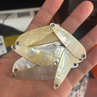 Cuillère en coquille d'ormeau vintage pour leurre de pêche Perle verte Cadeau de pêche à la traîne en plastique durable