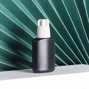 15ml bouteille d'huile à <span class=keywords><strong>ongles</strong></span> couleur d'impression personnalisée <span class=keywords><strong>prix</strong></span> de gros noir presser vide cosmétiques tube de colle emballage conteneur de cils - Product Image 3
