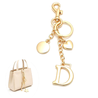 Breloque de sac personnalisée en métal doré avec lettre D, pendentif cœur et rond, conception modulaire DIY pour accessoires personnalisés